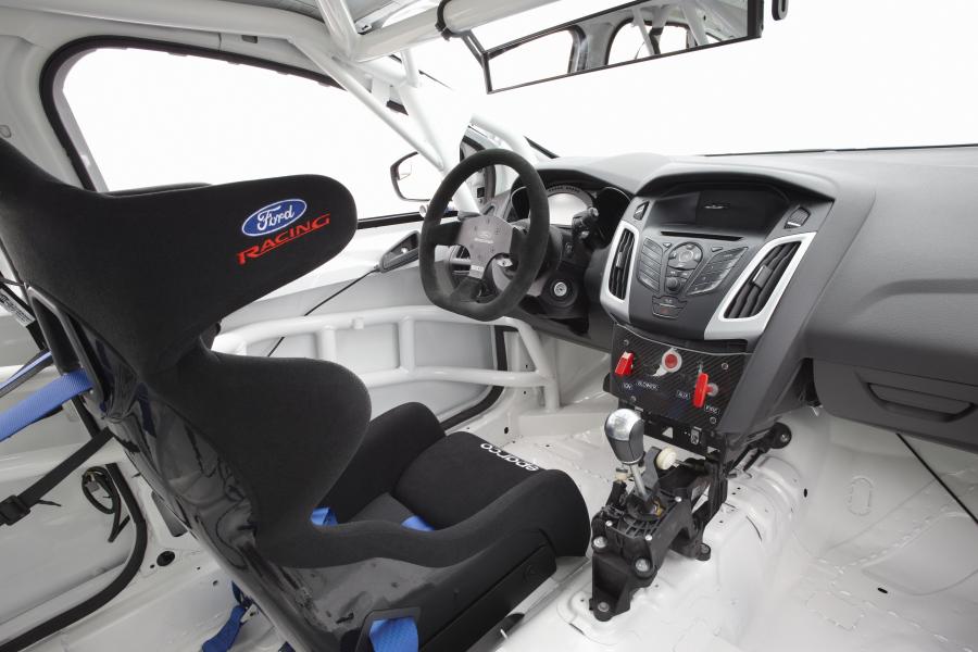  Ford Focus ST-R 2011 года  (фото 2 из 10)
